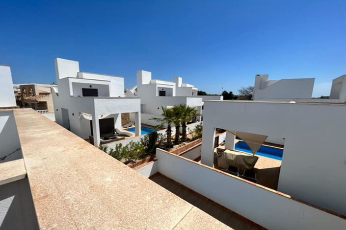 Image No.31-3 Bed Villa for sale