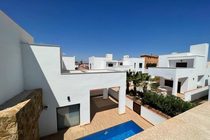 Image No.32-3 Bed Villa for sale