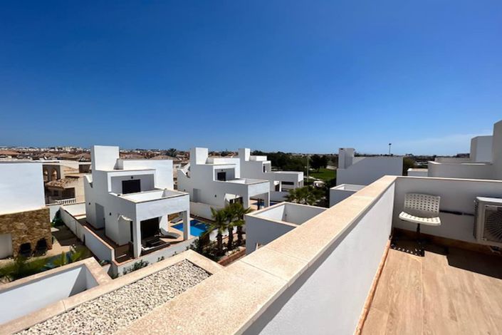 Image No.40-3 Bed Villa for sale