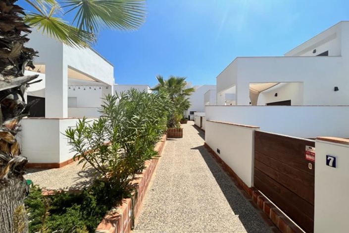 Image No.42-3 Bed Villa for sale