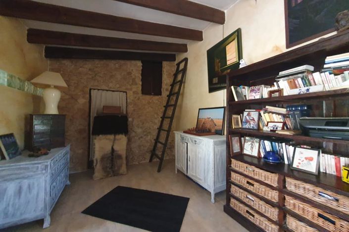 Image No.16-2 Bed Villa for sale