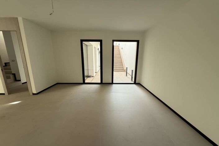 Image No.28-3 Bed Villa for sale