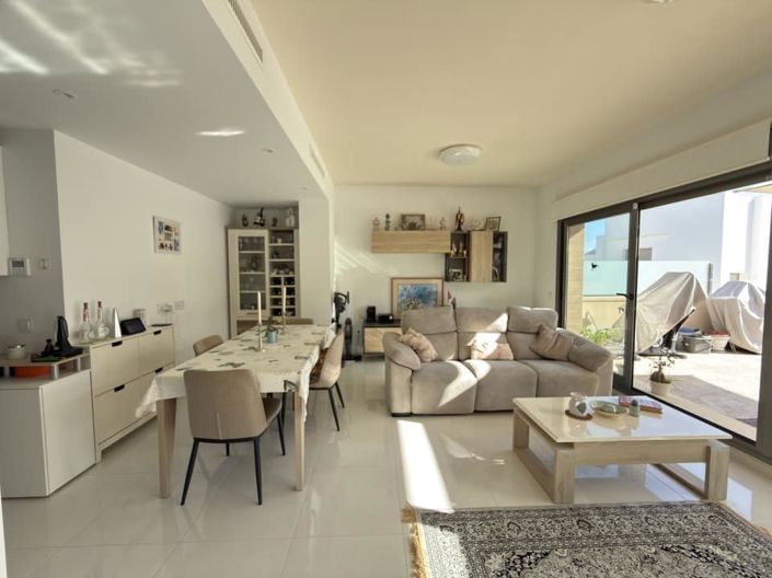 Image No.12-3 Bed Villa for sale