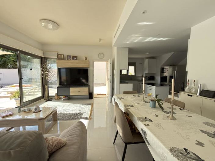 Image No.13-3 Bed Villa for sale