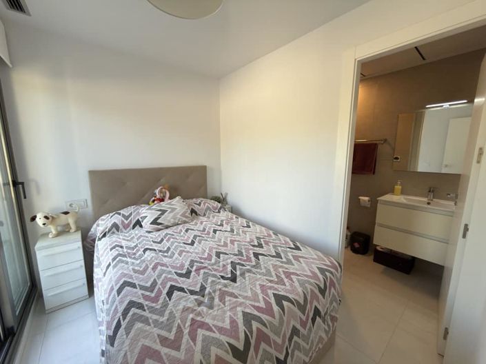 Image No.20-3 Bed Villa for sale