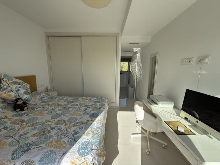 Image No.27-3 Bed Villa for sale