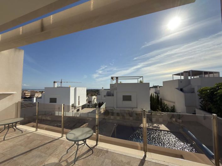 Image No.28-3 Bed Villa for sale