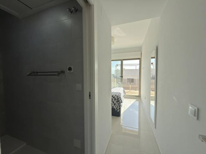 Image No.32-3 Bed Villa for sale