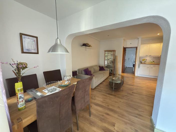 Image No.10-1 Bed Townhouse for sale