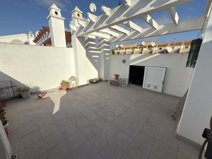 Image No.4-1 Bed Townhouse for sale