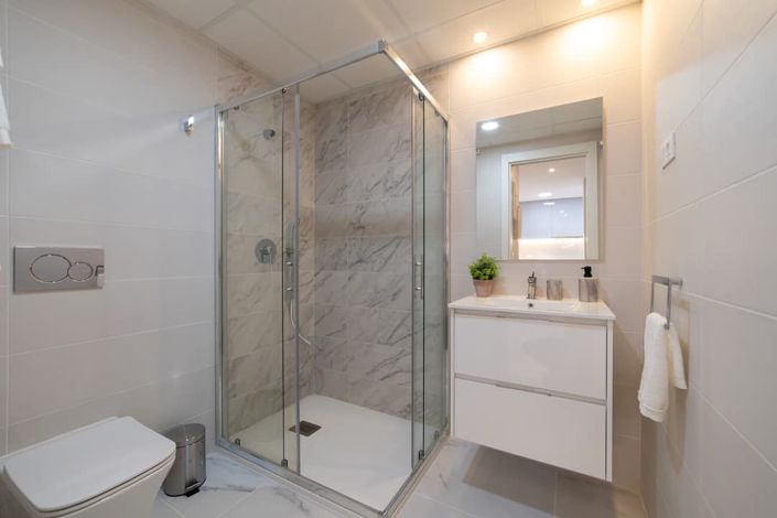 Image No.8-2 Bed Apartment for sale