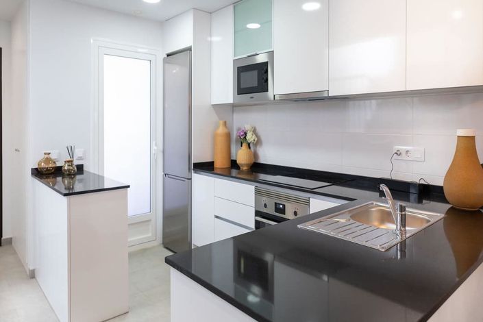 Image No.9-2 Bed Apartment for sale