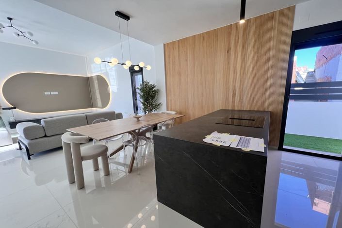 Image No.11-3 Bed Villa for sale