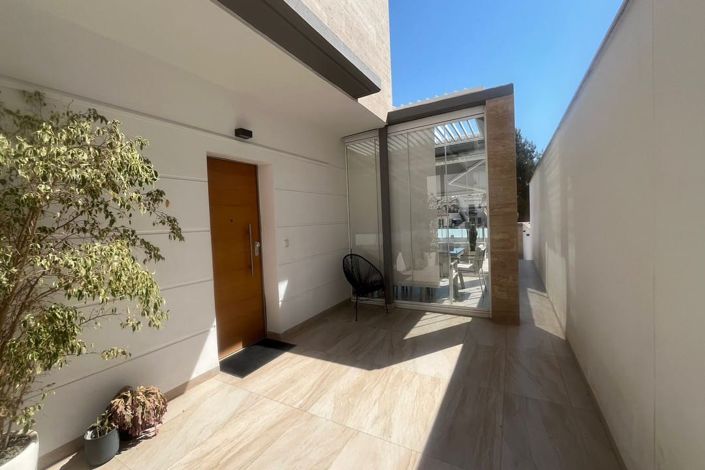 Image No.4-4 Bed Villa for sale