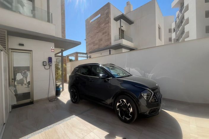 Image No.6-4 Bed Villa for sale