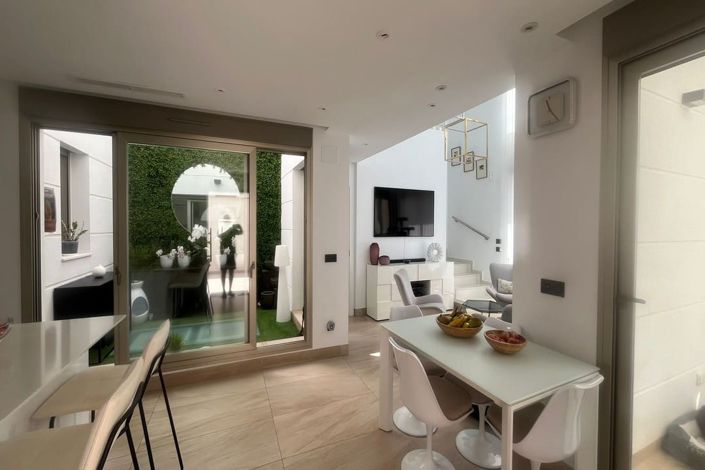 Image No.7-4 Bed Villa for sale