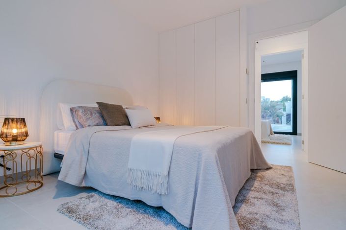 Image No.14-3 Bed Villa for sale