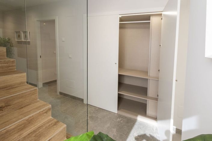 Image No.21-3 Bed Villa for sale