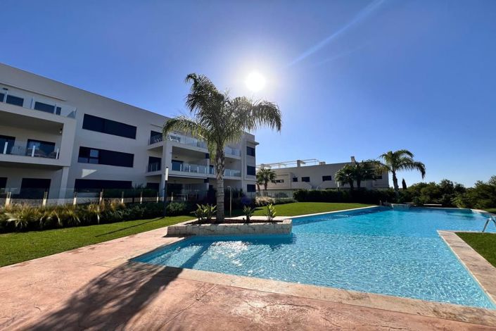 Image No.1-3 Bed Apartment for sale