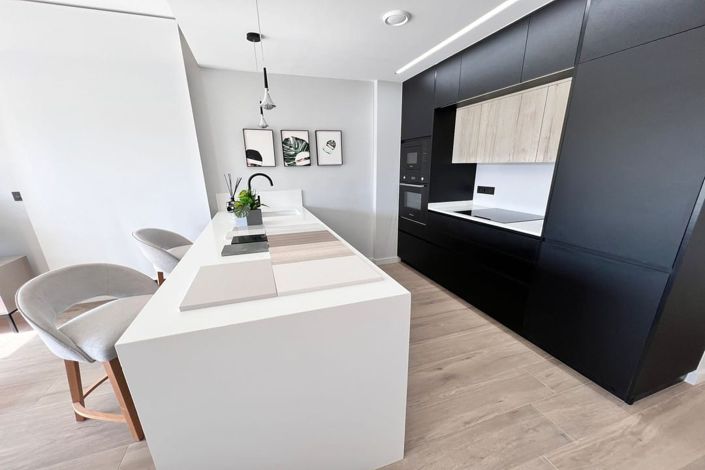 Image No.10-3 Bed Apartment for sale