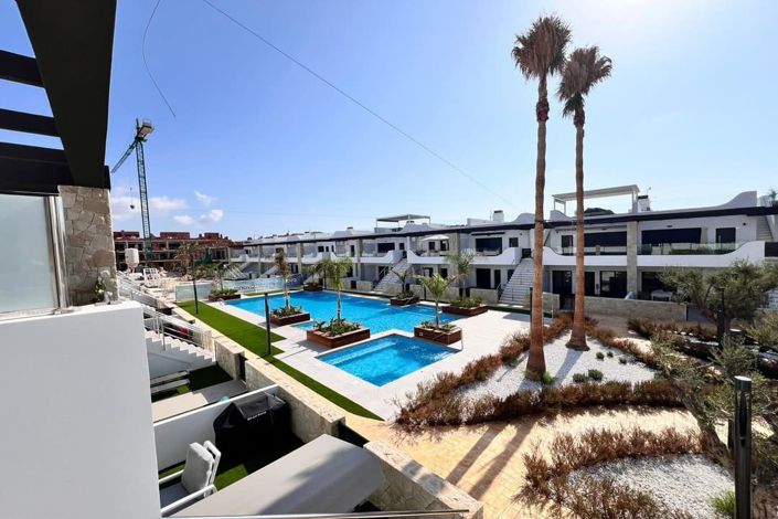 Image No.3-3 Bed Apartment for sale