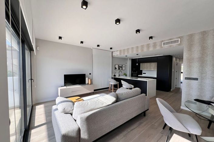 Image No.9-3 Bed Apartment for sale