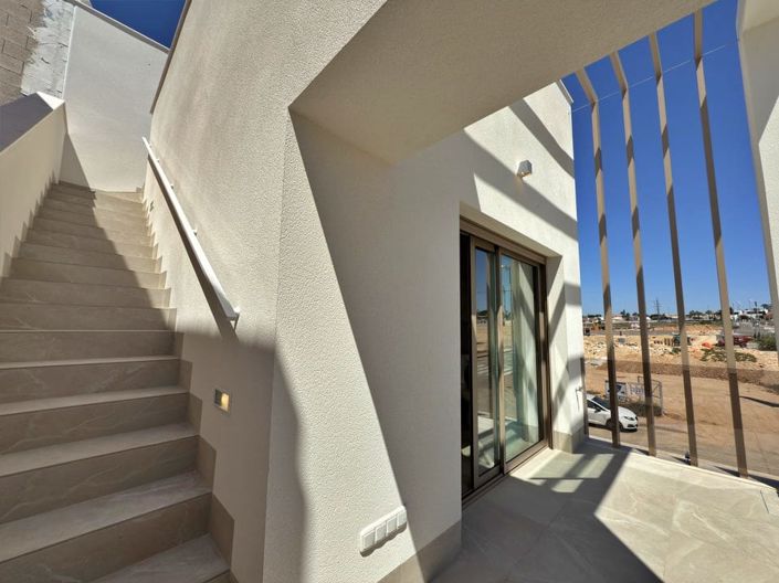 Image No.39-3 Bed Villa for sale