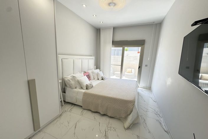 Image No.14-3 Bed Villa for sale