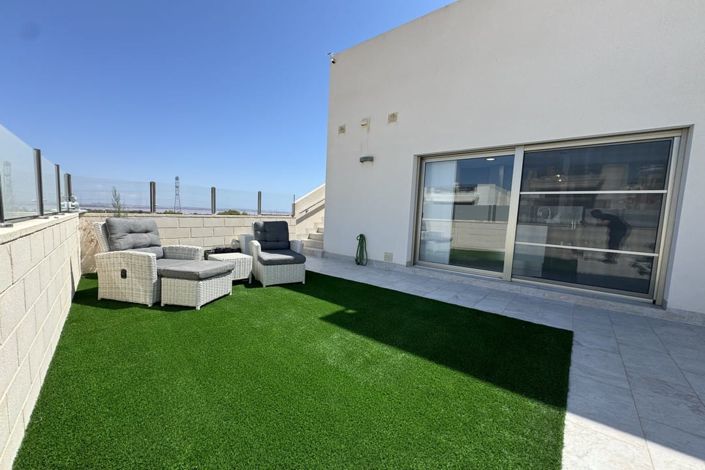 Image No.2-3 Bed Villa for sale