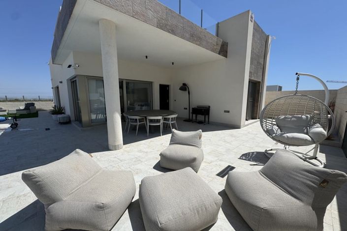 Image No.4-3 Bed Villa for sale