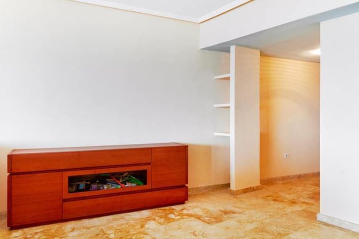 Image No.6-3 Bed Apartment for sale