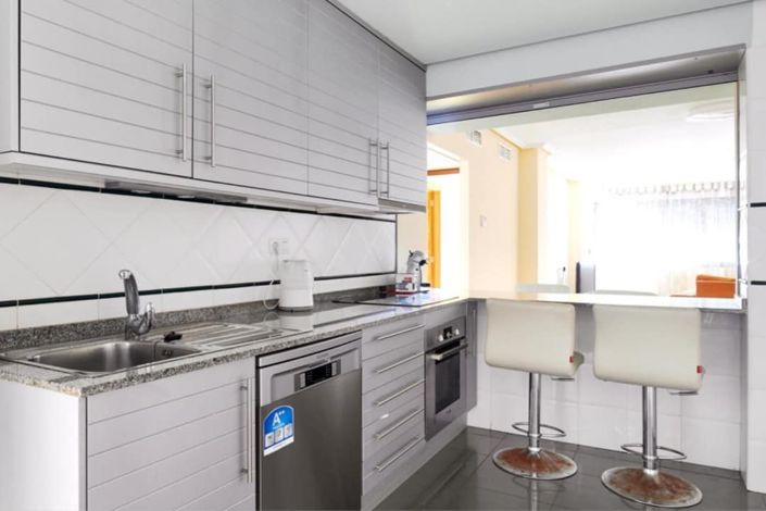 Image No.9-3 Bed Apartment for sale