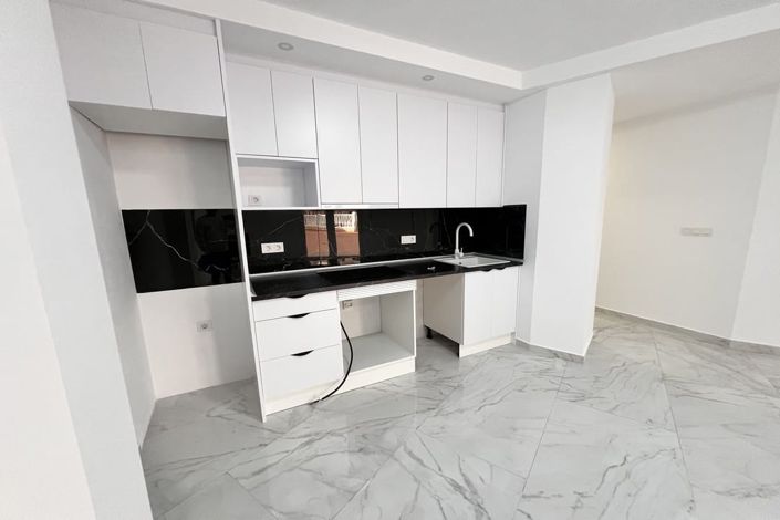 Image No.10-2 Bed Apartment for sale