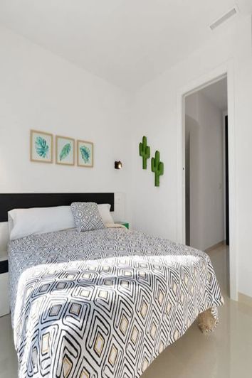 Image No.9-3 Bed Townhouse for sale