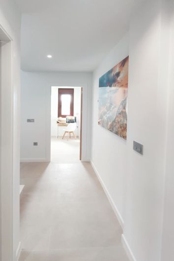 Image No.17-3 Bed Townhouse for sale