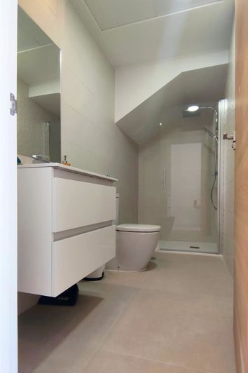 Image No.25-3 Bed Townhouse for sale