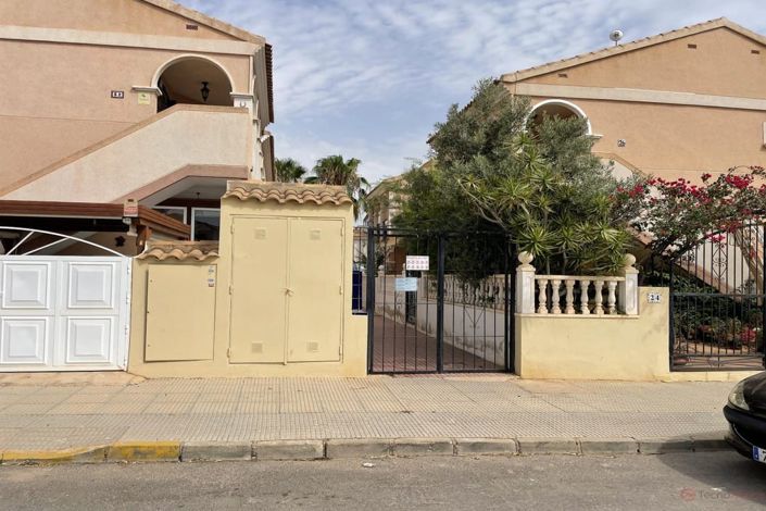 Image No.23-3 Bed Townhouse for sale