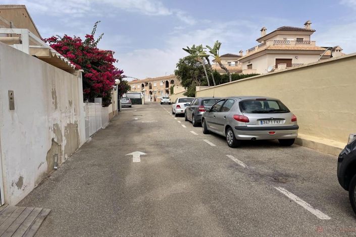 Image No.24-3 Bed Townhouse for sale