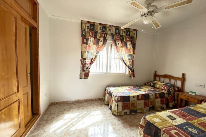 Image No.8-3 Bed Townhouse for sale