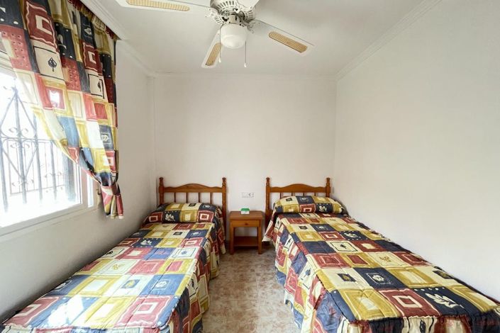 Image No.9-3 Bed Townhouse for sale