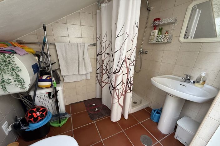 Image No.10-4 Bed Townhouse for sale