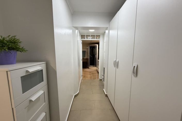 Image No.23-4 Bed Townhouse for sale