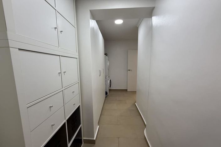 Image No.24-4 Bed Townhouse for sale