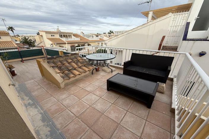 Image No.31-4 Bed Townhouse for sale