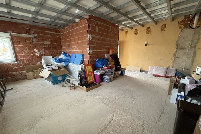 Image No.37-4 Bed Townhouse for sale