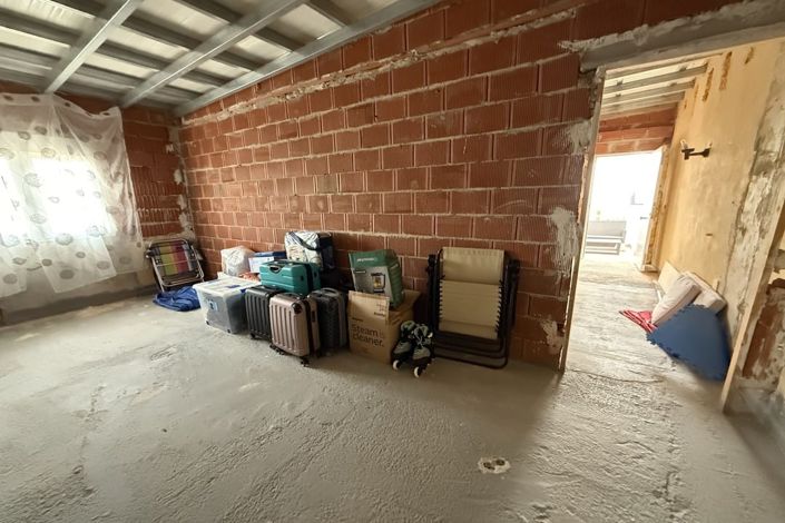 Image No.39-4 Bed Townhouse for sale