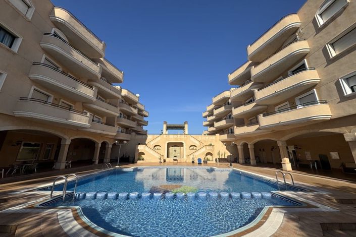 Image No.1-Appartement de 2 chambres à vendre à Cabo Roig