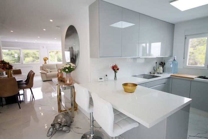 Image No.7-3 Bed Villa for sale