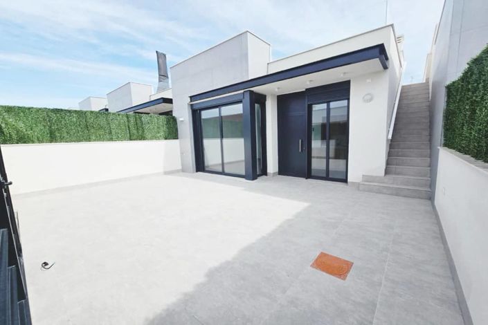 Image No.1-2 Bed Villa for sale