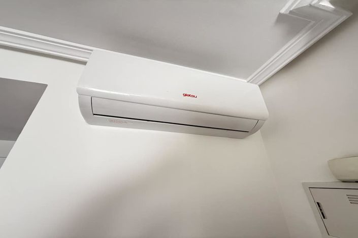 Image No.13-2 Bed Townhouse for sale